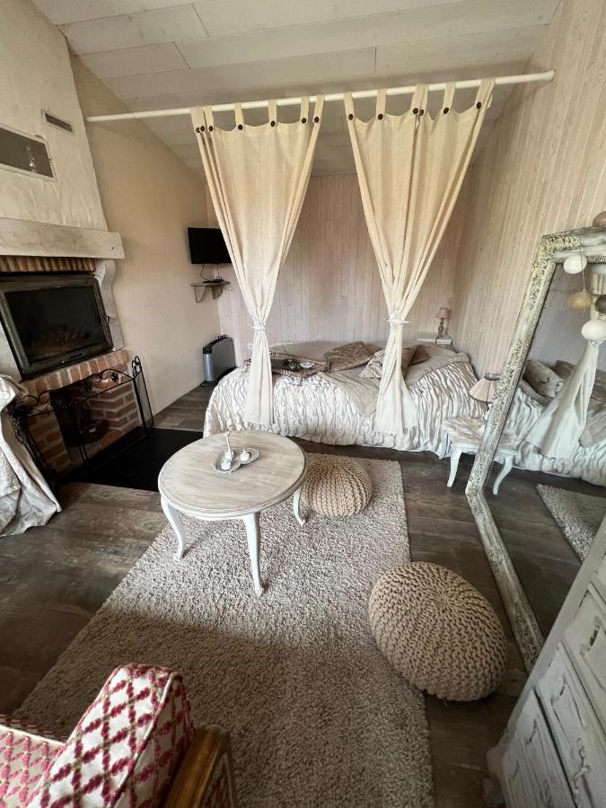 La Maisonnette De Cancan مو بري شانبورْ المظهر الخارجي الصورة